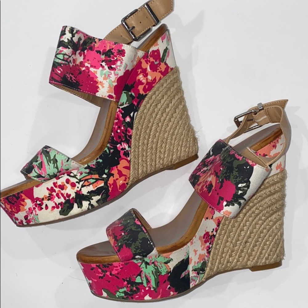 Floral Wedges